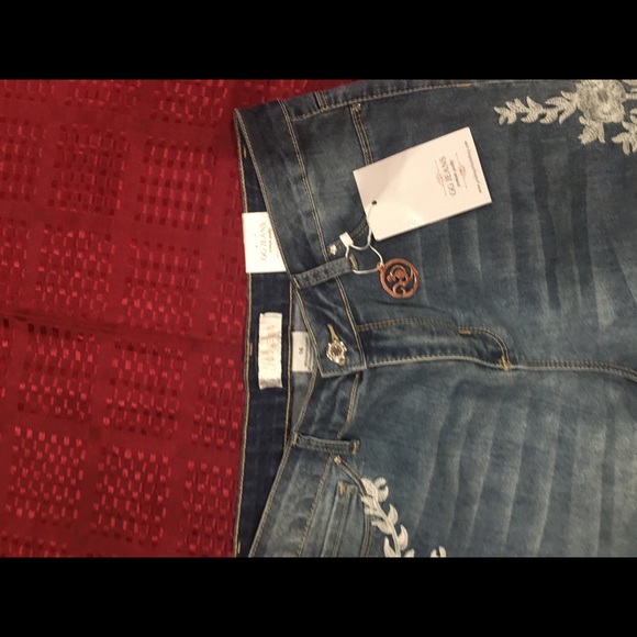 Women’s jeans - Picture 2 of 2
